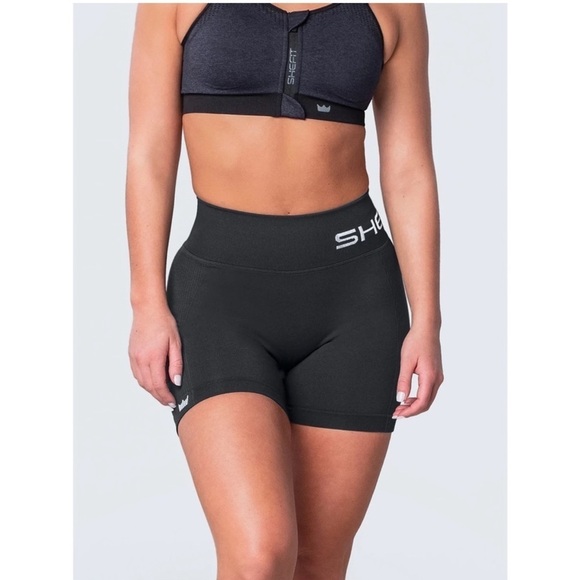 Shefit Seamless Scrunch Bootie High-Rise Bike Workout Shorts Black - Picture 3 of 16